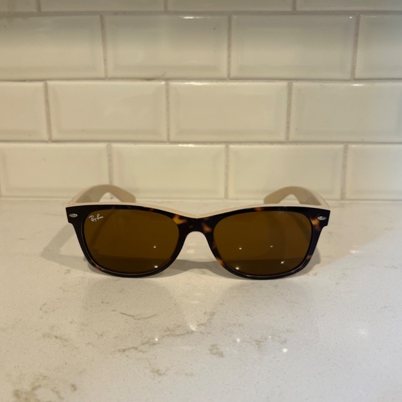 Ray Ban Sunglasses - Picture 2 of 9